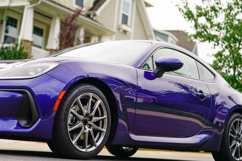 Continental-ExtremeContact-Sport02-on-a-purple-car